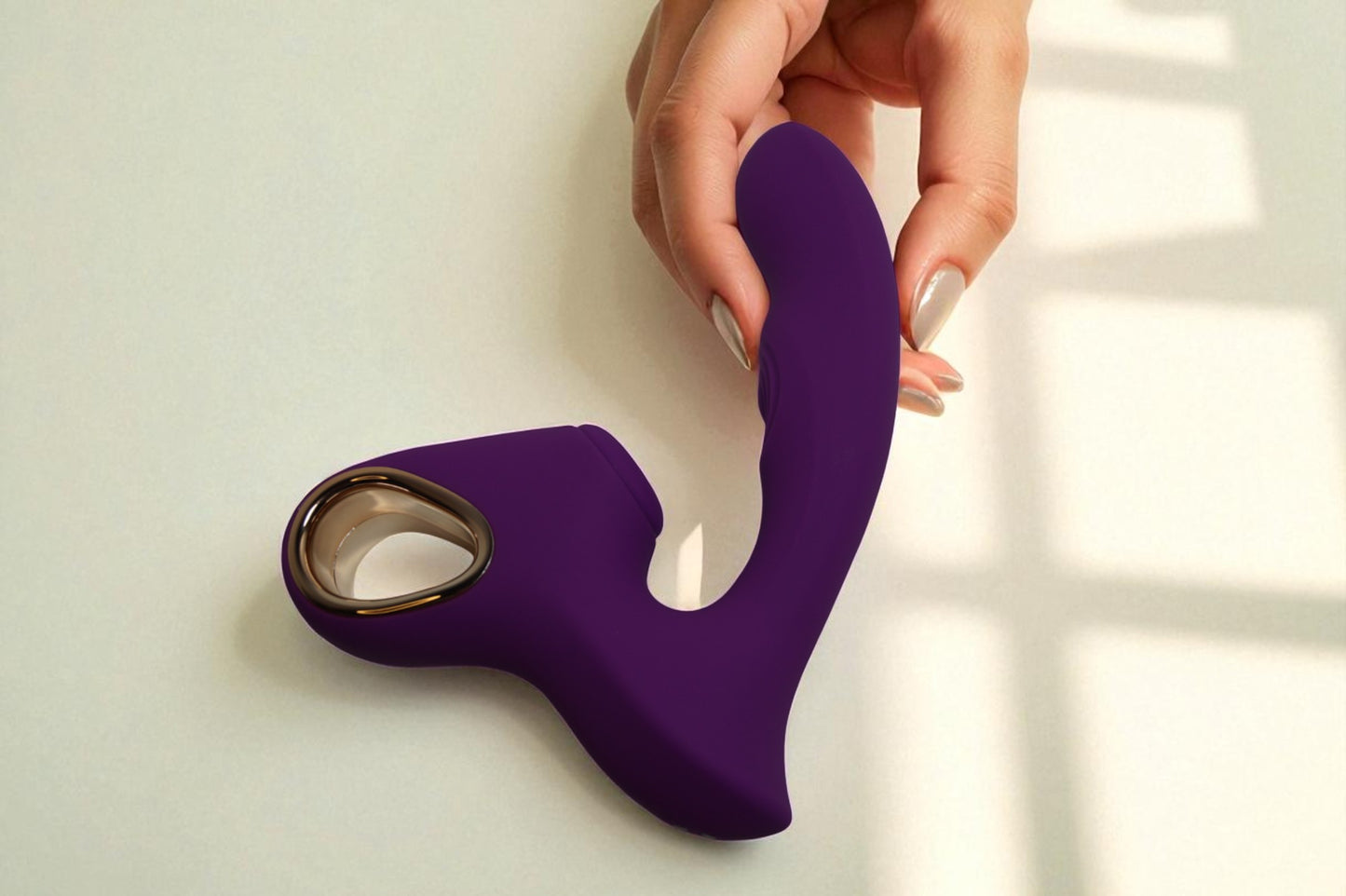 Vibrador San Pedro 3 en 1: Succión clítoris + Punto G + Consolador - GLORYA BENDITA